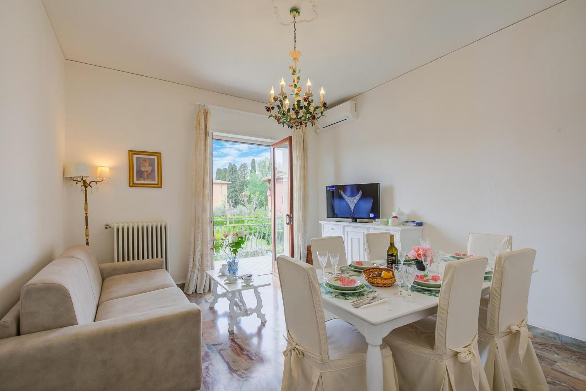Casa Milly - Happy Rentals Ντεζεντσάνο ντελ Γκάρντα Εξωτερικό φωτογραφία